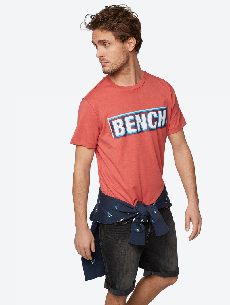 Bench Red Mens Light Top Size M